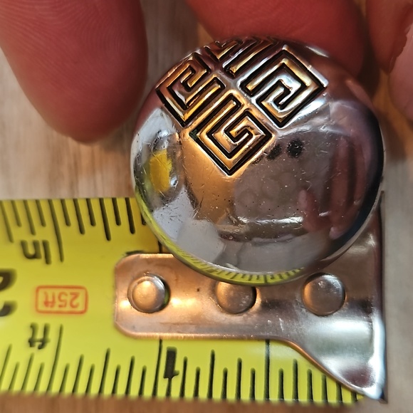 Vintage Givenchy Clip Earrings - Picture 5 of 5